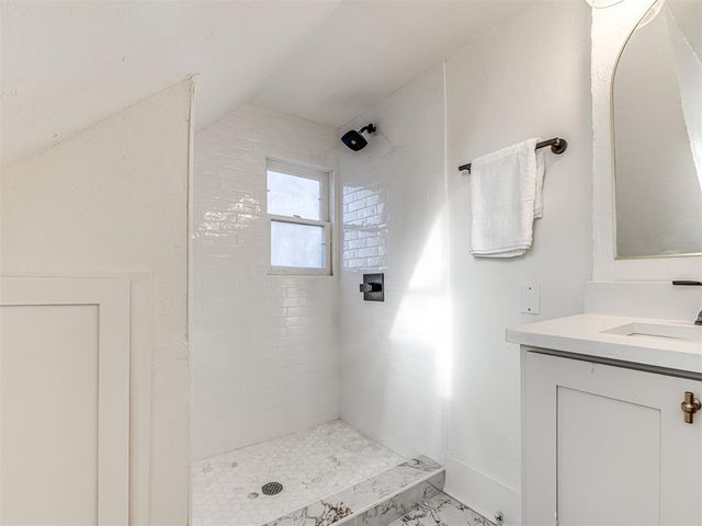 1901 W Cleveland Avenue, Guthrie, OK 73044