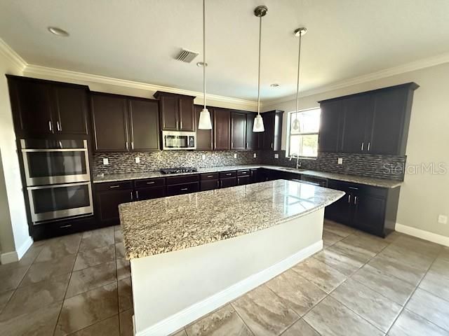 8206 SUMMER BROOK COURT, Land O Lakes, FL 34638