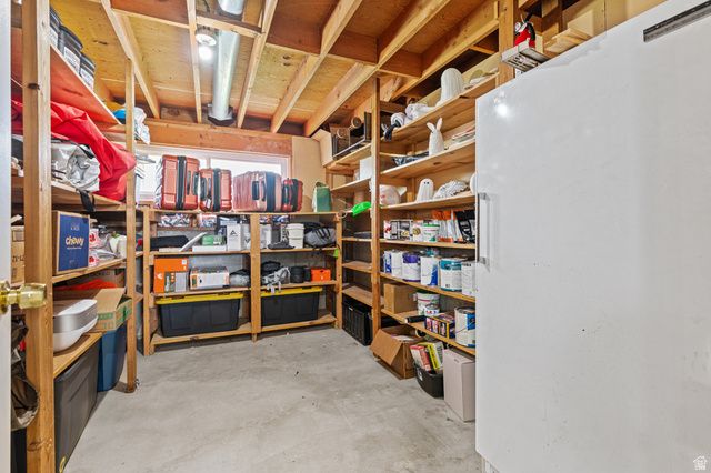 3846 W MEADOW GATE DR, West Valley City, UT 84120