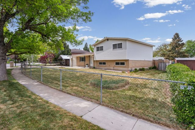 3846 W MEADOW GATE DR, West Valley City, UT 84120