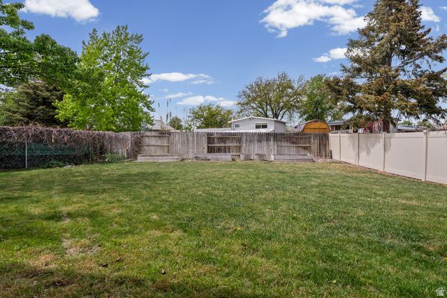 3846 W MEADOW GATE DR, West Valley City, UT 84120