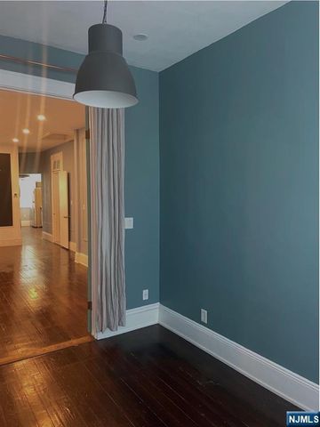 25 Gautier Avenue, Jersey City, NJ 07306