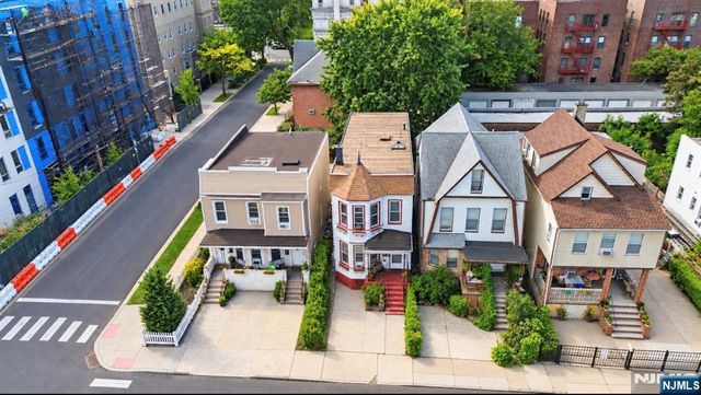 25 Gautier Avenue, Jersey City, NJ 07306