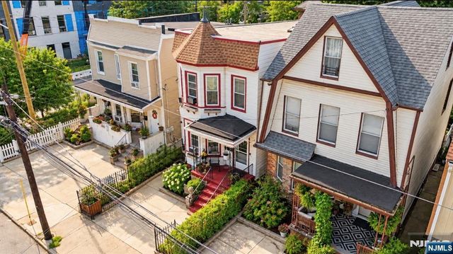 25 Gautier Avenue, Jersey City, NJ 07306