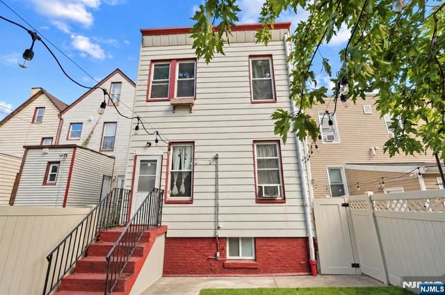 25 Gautier Avenue, Jersey City, NJ 07306