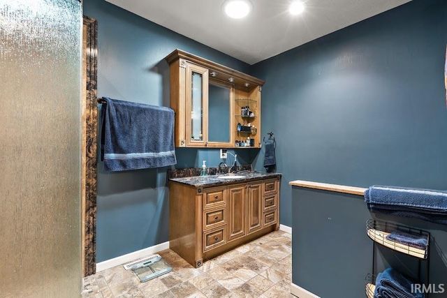 5008 E Shady Point Drive, Monticello, IN 47960