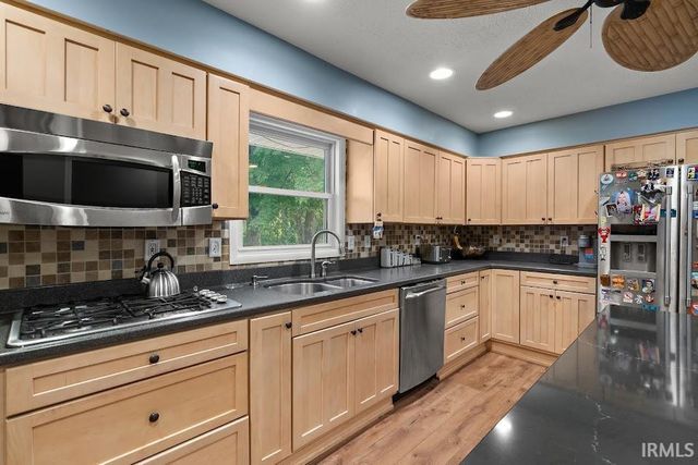 5008 E Shady Point Drive, Monticello, IN 47960