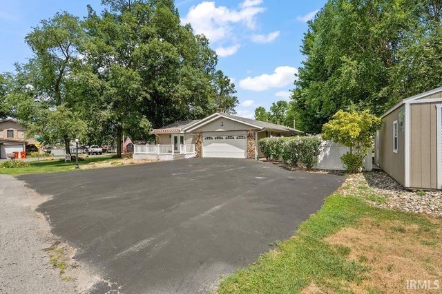5008 E Shady Point Drive, Monticello, IN 47960