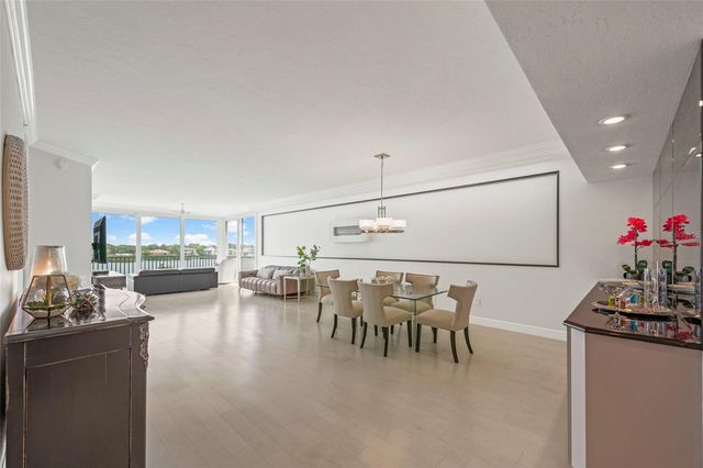 1280 DOLPHIN BAY WAY 402, Sarasota, FL 34242