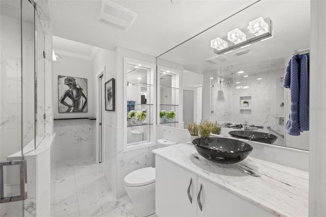 1280 DOLPHIN BAY WAY 402, Sarasota, FL 34242