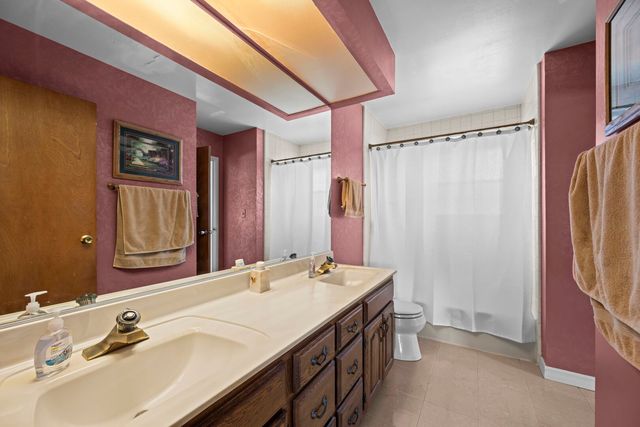 856 E Sayles Drive, Palatine, IL 60074