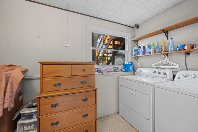 856 E Sayles Drive, Palatine, IL 60074