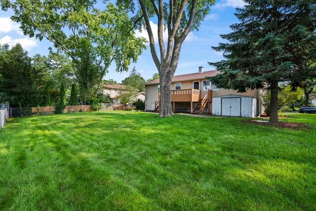 856 E Sayles Drive, Palatine, IL 60074