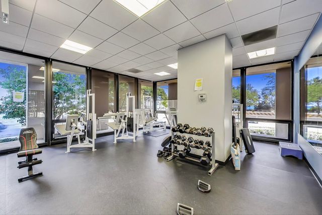 6700 S South Shore Drive 17C, Chicago, IL 60649