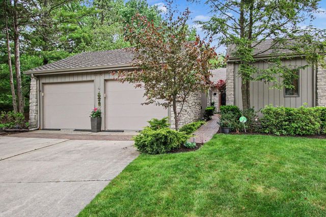 3730 Chimney Hill Drive, Valparaiso, IN 46383
