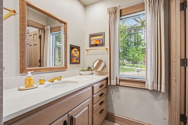 3730 Chimney Hill Drive, Valparaiso, IN 46383