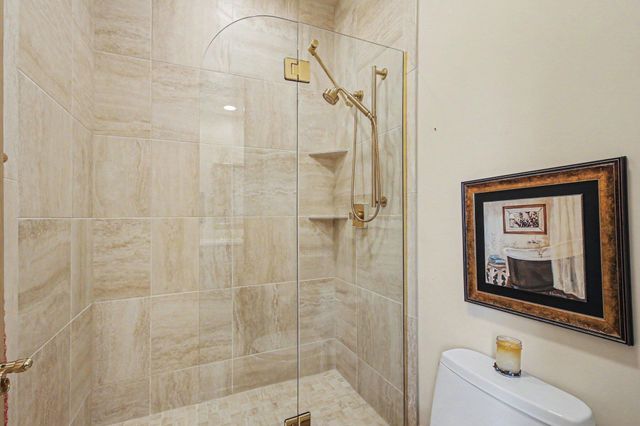 3730 Chimney Hill Drive, Valparaiso, IN 46383