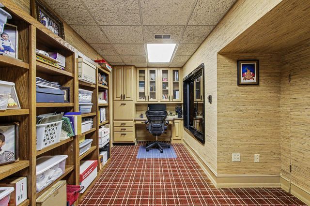 3730 Chimney Hill Drive, Valparaiso, IN 46383