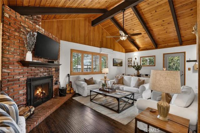 176 Fir Terrace, Cedar Glen, CA 92321