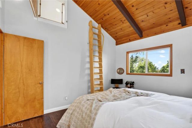 176 Fir Terrace, Cedar Glen, CA 92321