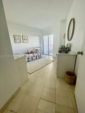 3600 Mystic Pointe dr 1010, Aventura, FL 33180