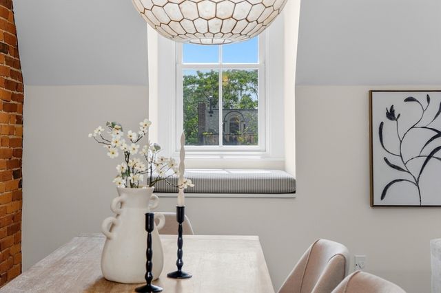 7 Concord Sq 4, Boston, MA 02118