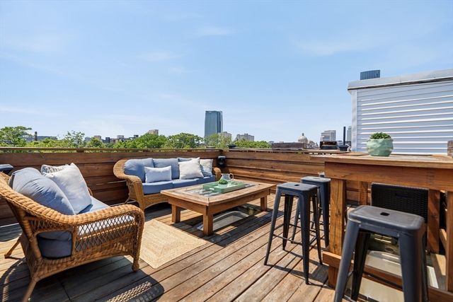 7 Concord Sq 4, Boston, MA 02118