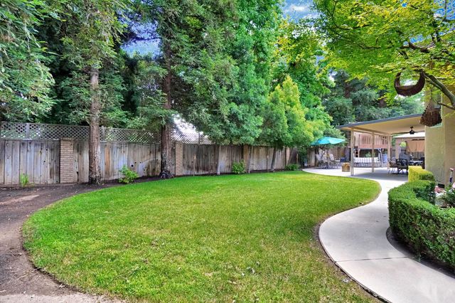 7208 N Antioch Avenue, Fresno, CA 93722