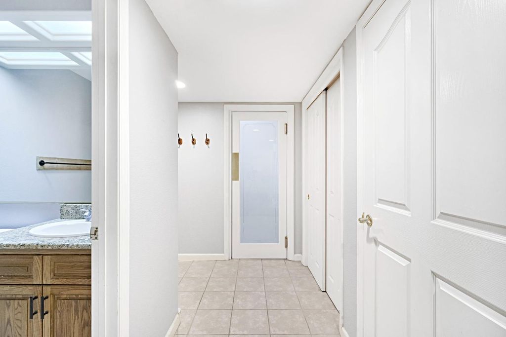 Image 29 of property listing at 7208 N Antioch Avenue, Fresno, CA 93722