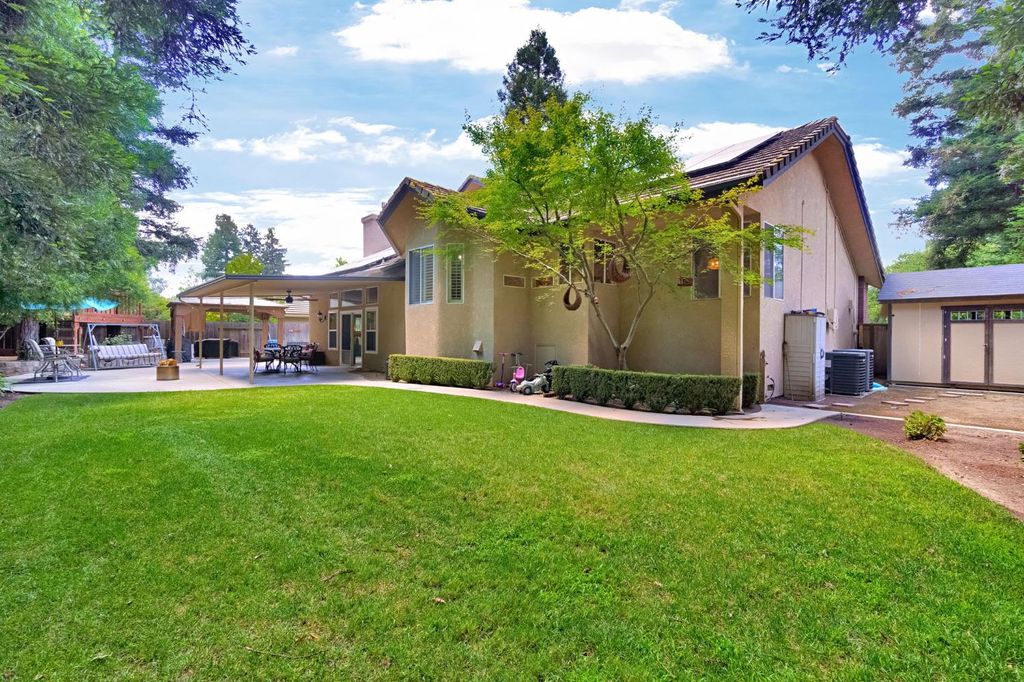 Image 42 of property listing at 7208 N Antioch Avenue, Fresno, CA 93722