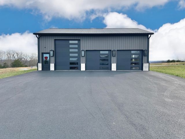 21 Hobart Lane, Nancy, KY 42544