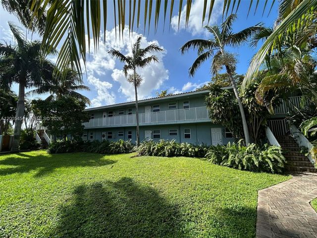 3260 NE 19th Ave 16, Oakland Park, FL 33306