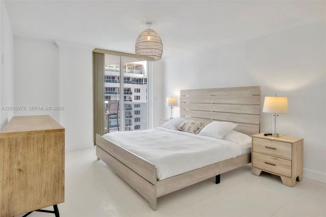 2401 Collins Ave 1805, Miami Beach, FL 33140