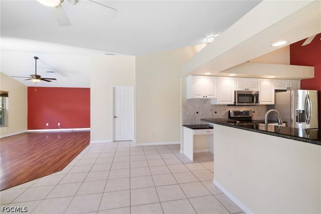20710 Groveline CT, Estero, FL 33928