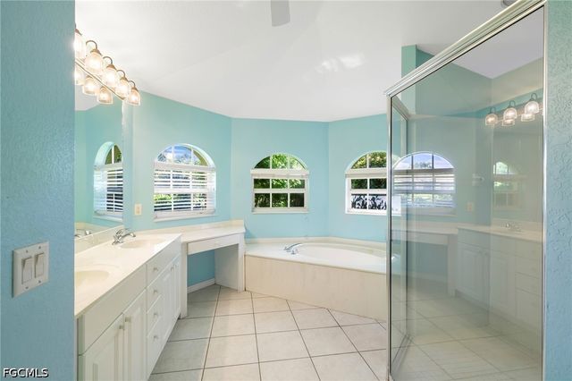20710 Groveline CT, Estero, FL 33928