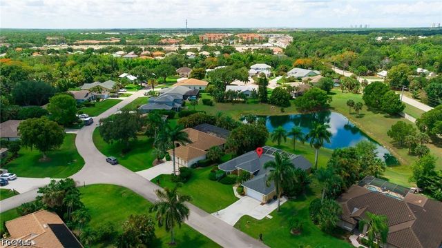 20710 Groveline CT, Estero, FL 33928