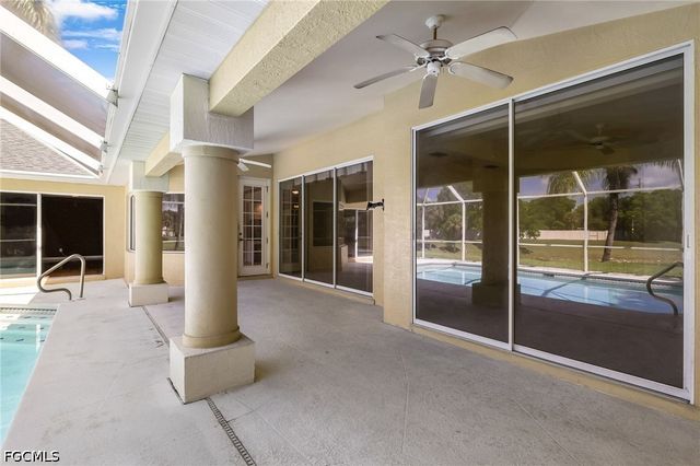 20710 Groveline CT, Estero, FL 33928