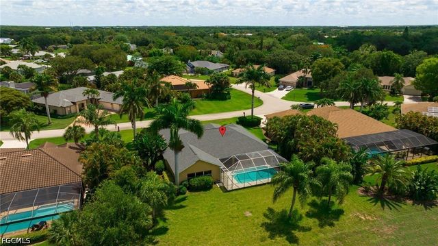 20710 Groveline CT, Estero, FL 33928