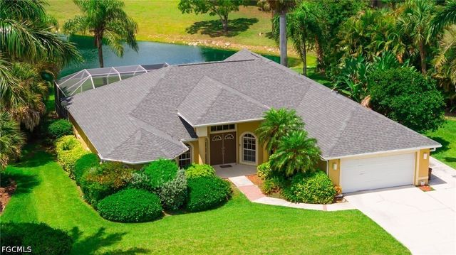 20710 Groveline CT, Estero, FL 33928