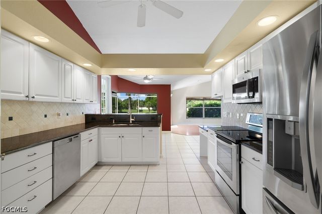 20710 Groveline CT, Estero, FL 33928