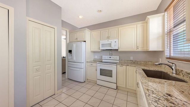 356 FAREHAM DRIVE, Venice, FL 34293