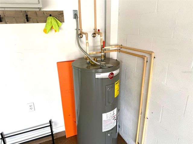 356 FAREHAM DRIVE, Venice, FL 34293