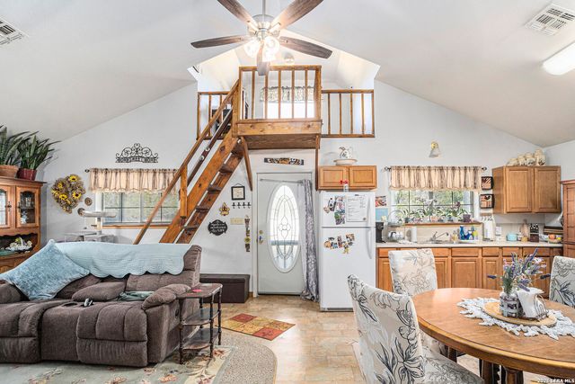 50710 B Interstate 10 W, Comfort, TX 78006