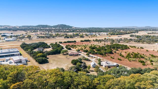 50710 B Interstate 10 W, Comfort, TX 78006