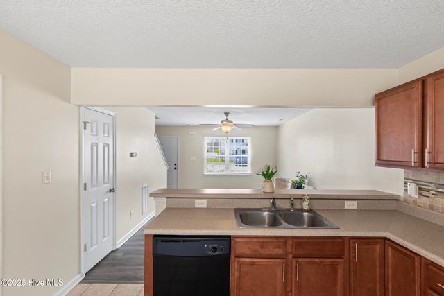 2006 Grandeur Avenue, Jacksonville, NC 28546