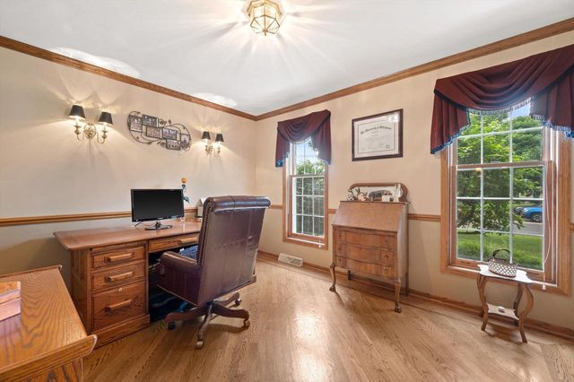 990 S Springdale ROAD, Waukesha, WI 53186