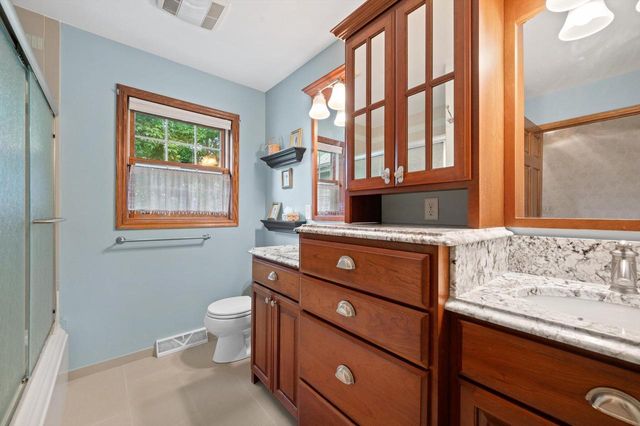 990 S Springdale ROAD, Waukesha, WI 53186