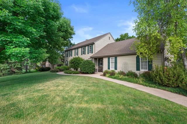 990 S Springdale ROAD, Waukesha, WI 53186