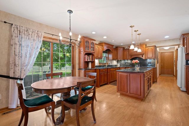 990 S Springdale ROAD, Waukesha, WI 53186