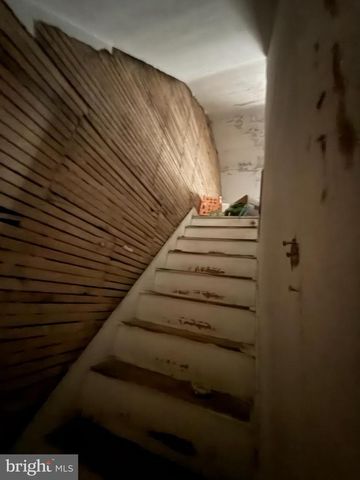 303 W 2ND ST, Mt Carmel, PA 17851